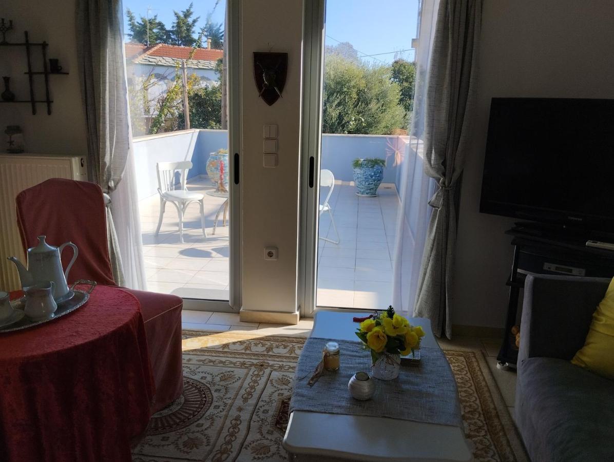 Appartement Πέτρινο Στη Θάλασσα à Nafpaktos Extérieur photo