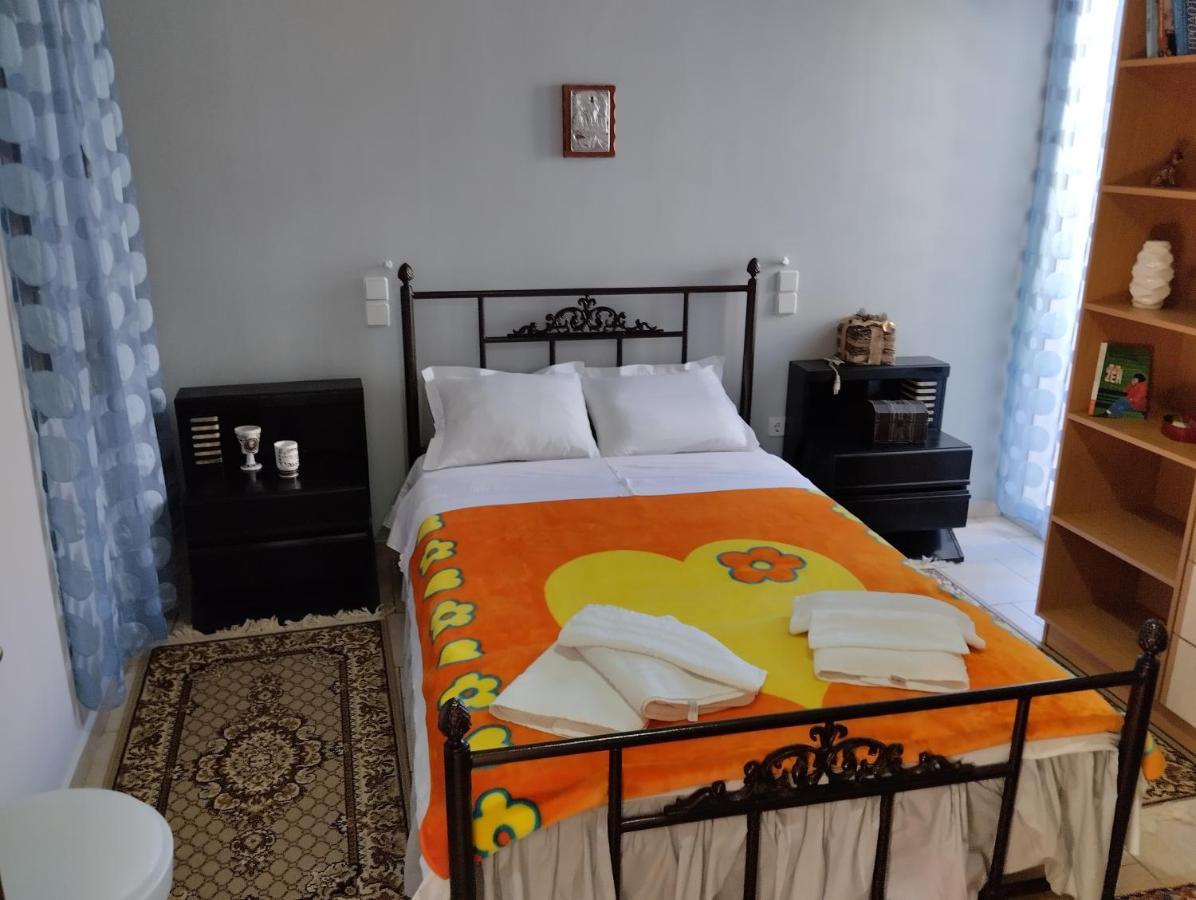 Appartement Πέτρινο Στη Θάλασσα à Nafpaktos Extérieur photo