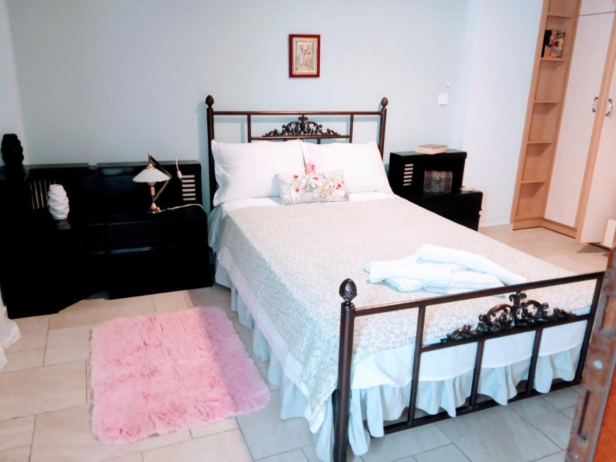 Appartement Πέτρινο Στη Θάλασσα à Nafpaktos Extérieur photo