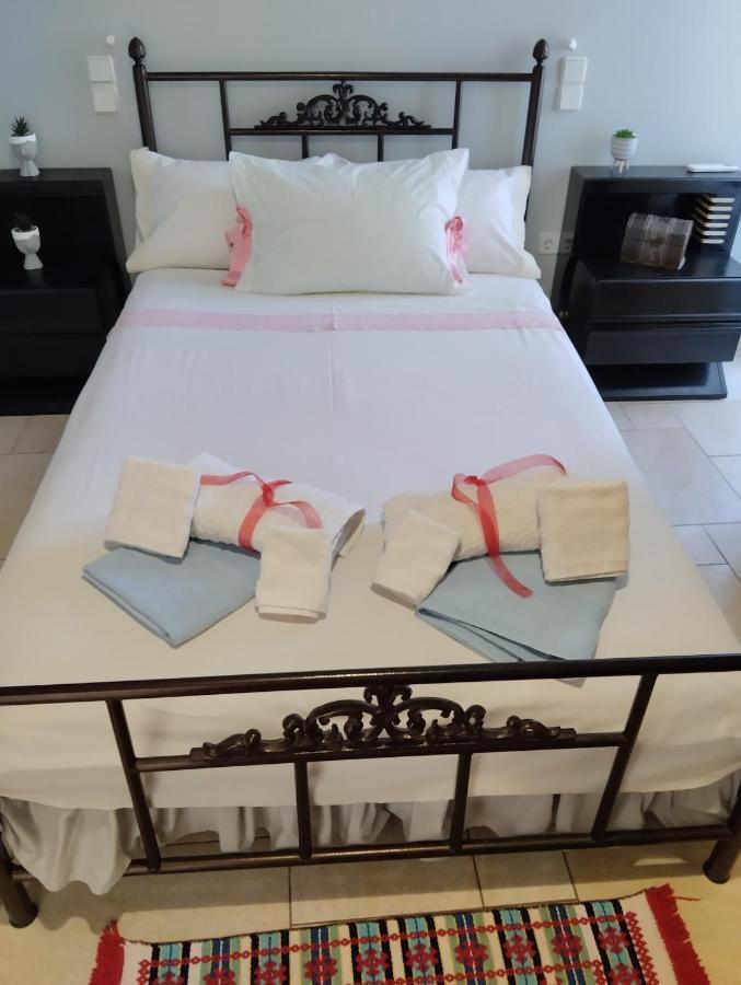 Appartement Πέτρινο Στη Θάλασσα à Nafpaktos Extérieur photo