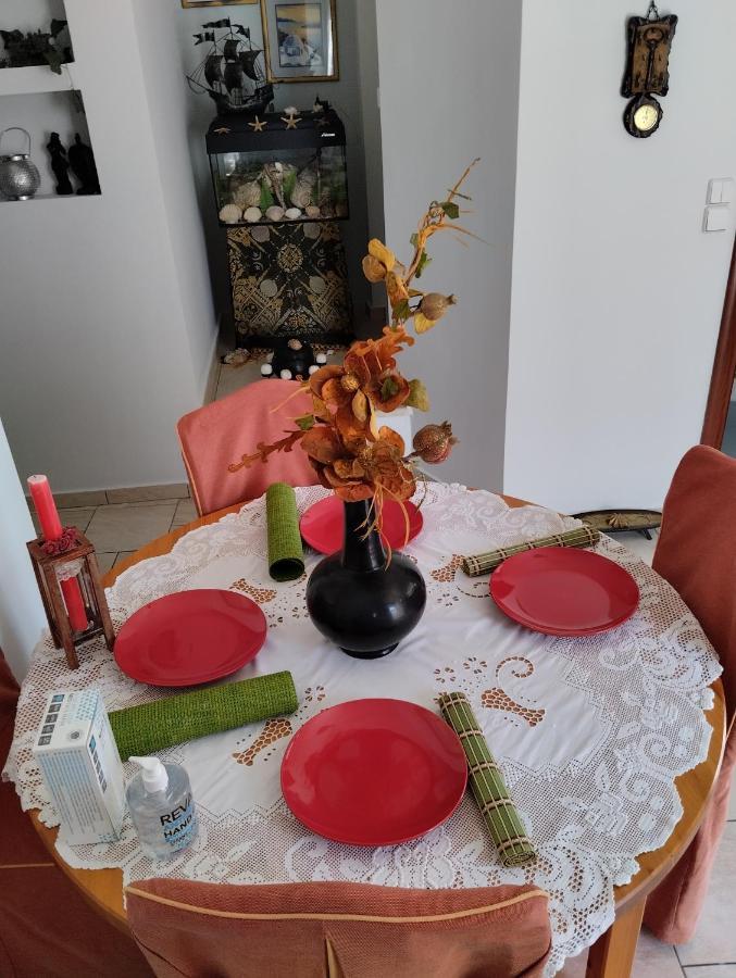 Appartement Πέτρινο Στη Θάλασσα à Nafpaktos Extérieur photo