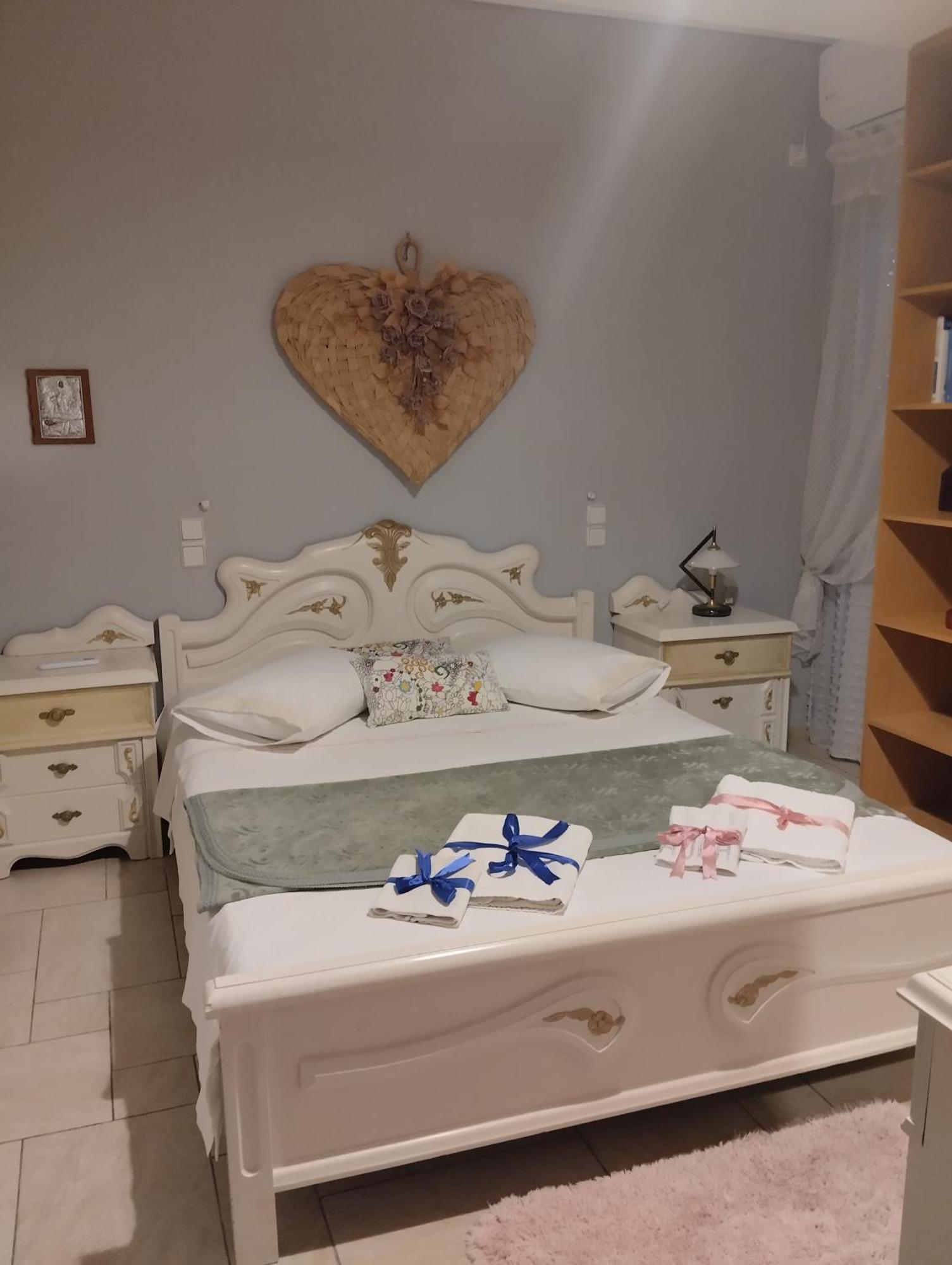 Appartement Πέτρινο Στη Θάλασσα à Nafpaktos Extérieur photo